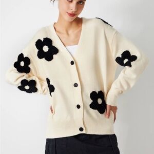 Cider Cream and Black Floral Cardigan Women’s Size 1X